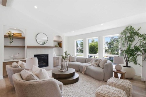 31 Midvalley Road Se, Calgary, AB 