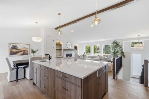 31 Midvalley Road Se, Calgary, AB 