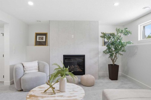 31 Midvalley Road Se, Calgary, AB 