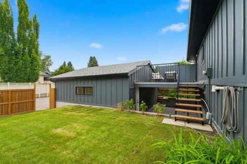 31 Midvalley Road Se, Calgary, AB 