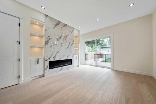 2431 23 Street Nw, Calgary, AB - Indoor With Fireplace