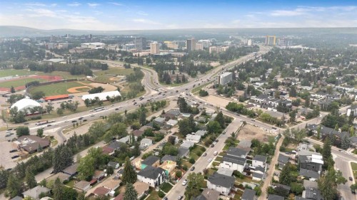 2431 23 Street Nw, Calgary, AB - Outdoor With View