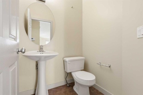 47 Evanspark Circle, Calgary, AB - Indoor Photo Showing Bathroom