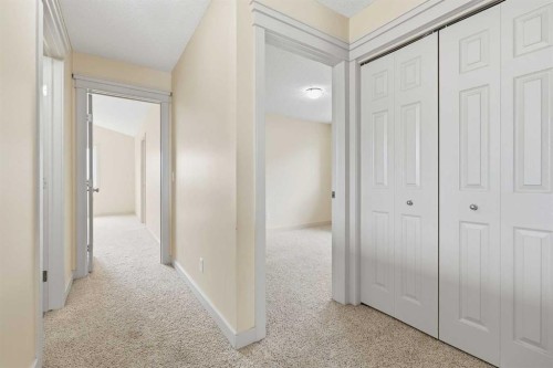47 Evanspark Circle, Calgary, AB - Indoor Photo Showing Other Room