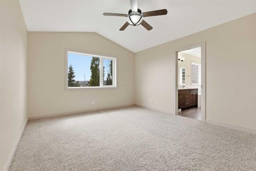 47 Evanspark Circle, Calgary, AB - Indoor Photo Showing Other Room