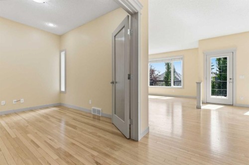 47 Evanspark Circle, Calgary, AB - Indoor Photo Showing Other Room