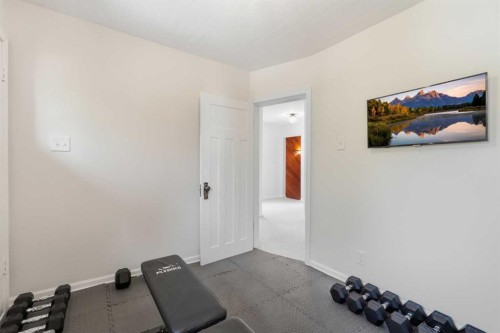 1801 2 Street Nw, Calgary, AB - Indoor Photo Showing Other Room
