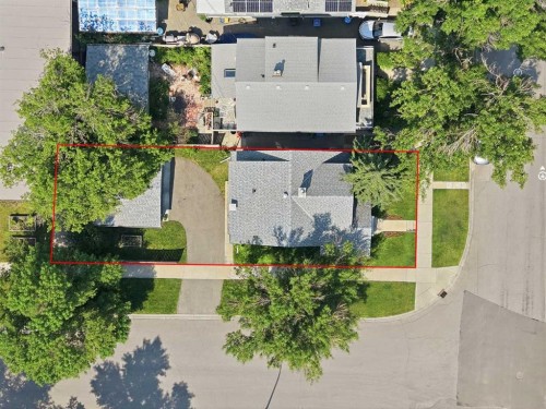 1801 2 Street Nw, Calgary, AB - Outdoor