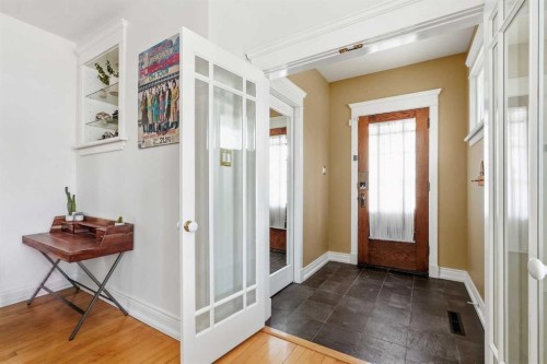1801 2 Street Nw, Calgary, AB - Indoor Photo Showing Other Room
