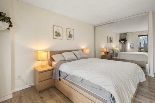 1505-221 6 Avenue Se, Calgary, AB - Indoor Photo Showing Bedroom