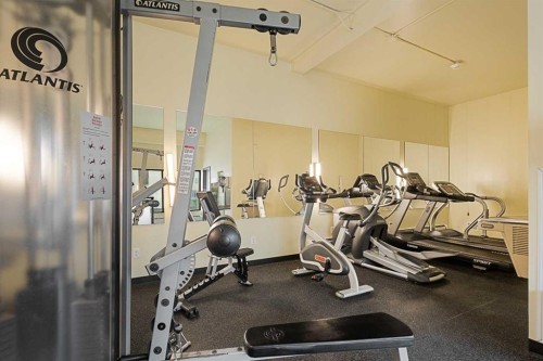 1505-221 6 Avenue Se, Calgary, AB - Indoor Photo Showing Gym Room