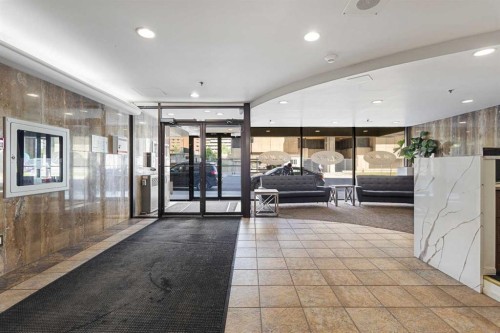 1505-221 6 Avenue Se, Calgary, AB - Indoor Photo Showing Other Room