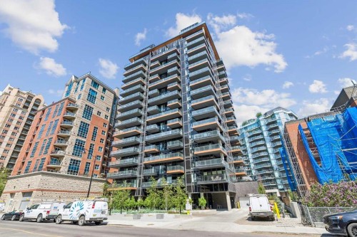 1011-730 2 Avenue Sw, Calgary, AB - Outdoor With Balcony With Facade
