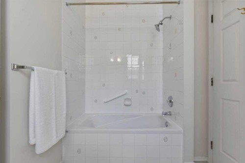 139 Hidden Valley Green Nw, Calgary, AB - Indoor