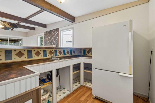 165 Spring Dale Circle Se, Airdrie, AB - Indoor Photo Showing Kitchen