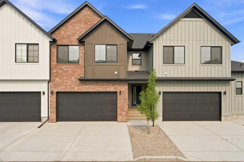 603-201 Cooperswood Green SW Airdrie, AB T3B 3Y6