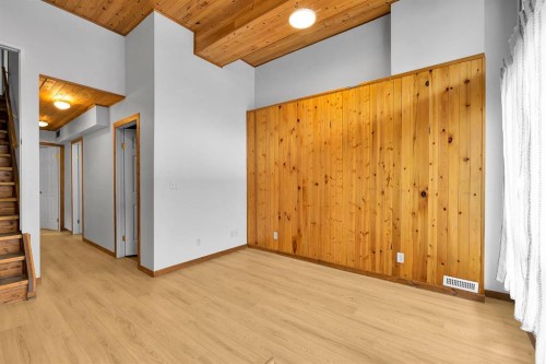 952 Wilson Way, Canmore, AB - Indoor Photo Showing Other Room