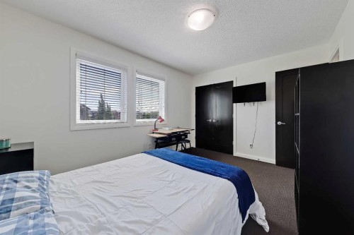 191 Chaparral Valley Terrace Se, Calgary, AB - Indoor Photo Showing Bedroom