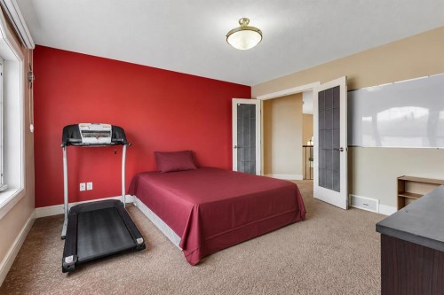 9 Saddlelake Grove Ne, Calgary, AB - Indoor Photo Showing Bedroom