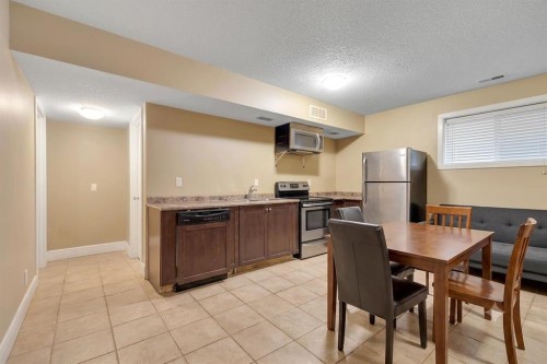 9 Saddlelake Grove Ne, Calgary, AB - Indoor