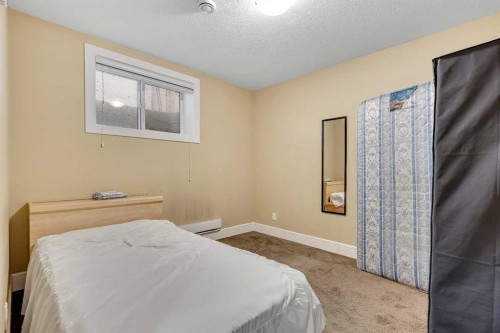 9 Saddlelake Grove Ne, Calgary, AB - Indoor Photo Showing Bedroom