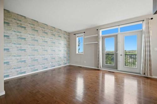 3 Evansview Gardens Nw, Calgary, AB - Indoor Photo Showing Other Room