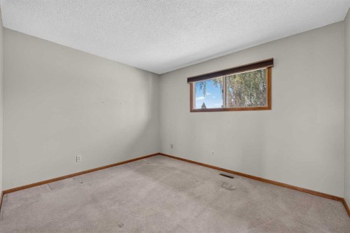 4639 Marbank Drive, Calgary, AB - Indoor Photo Showing Other Room