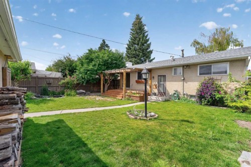 4639 Marbank Drive, Calgary, AB - Outdoor