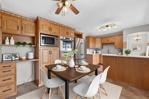 4639 Marbank Drive, Calgary, AB - Indoor