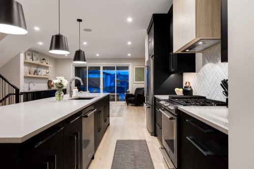 84 Timberline Way Sw, Calgary, AB - Indoor Photo Showing Kitchen With Upgraded Kitchen