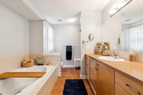 130 Tuscany Valley Green Nw, Calgary, AB 