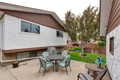 232 Thames Close Nw, Calgary, AB - Outdoor With Deck Patio Veranda With Exterior