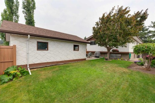 232 Thames Close Nw, Calgary, AB - Outdoor