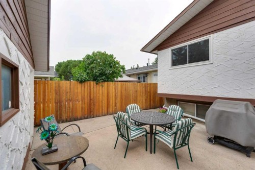232 Thames Close Nw, Calgary, AB - Outdoor With Deck Patio Veranda With Exterior