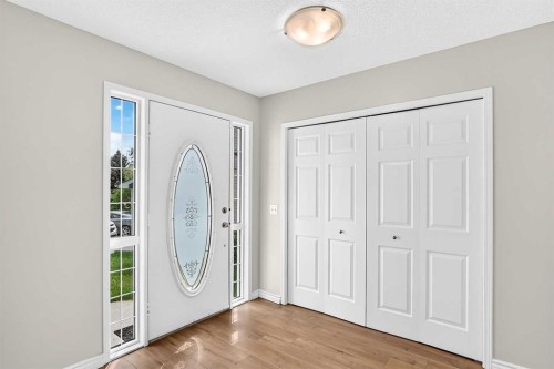 247 Covington Close Ne, Calgary, AB - Indoor Photo Showing Other Room