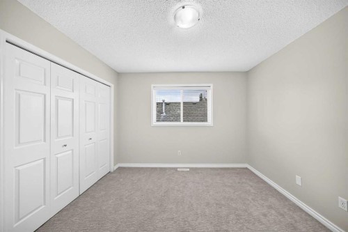 247 Covington Close Ne, Calgary, AB - Indoor Photo Showing Other Room