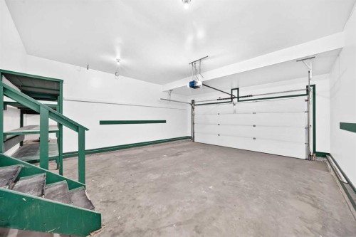 247 Covington Close Ne, Calgary, AB - Indoor Photo Showing Garage