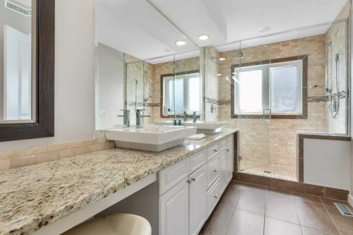 3565 54 Avenue, Innisfail, AB - Indoor Photo Showing Bathroom
