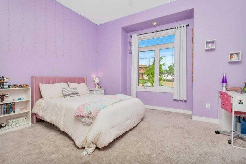 3565 54 Avenue, Innisfail, AB - Indoor Photo Showing Bedroom