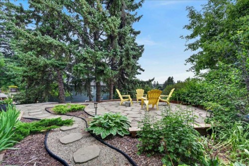 9011 33 Avenue Nw, Calgary, AB - Outdoor