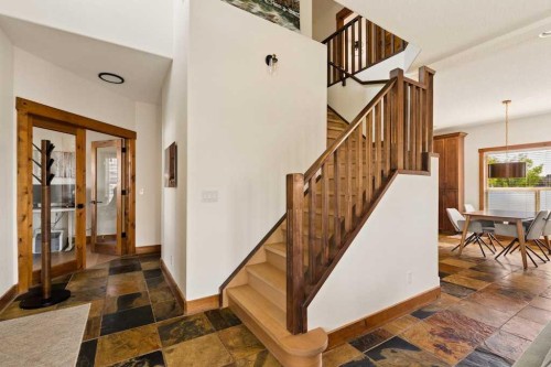 115 Rockmont Court Nw, Calgary, AB - Indoor Photo Showing Other Room