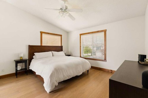 115 Rockmont Court Nw, Calgary, AB - Indoor Photo Showing Bedroom