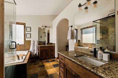 115 Rockmont Court Nw, Calgary, AB - Indoor Photo Showing Bathroom