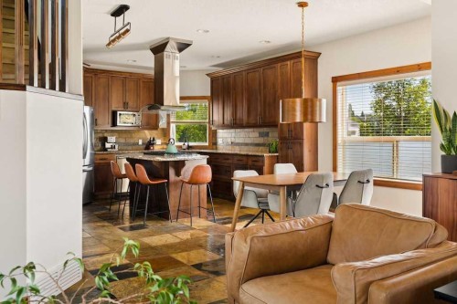 115 Rockmont Court Nw, Calgary, AB - Indoor Photo Showing Other Room