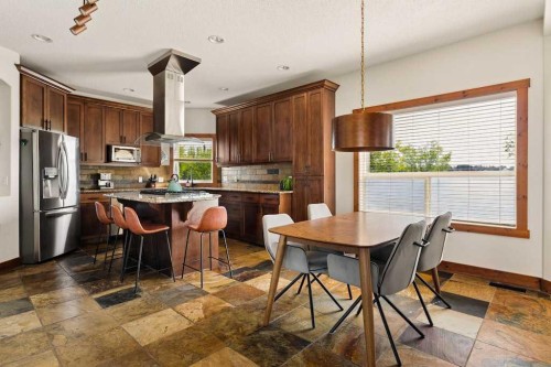 115 Rockmont Court Nw, Calgary, AB - Indoor