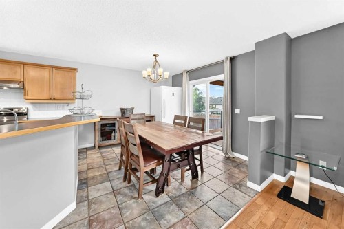 23 Thornbird Way Se, Airdrie, AB - Indoor