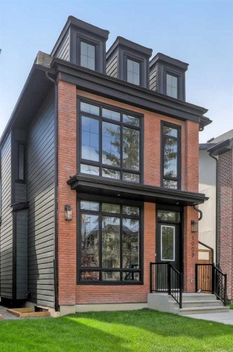 1009 18 Avenue Nw, Calgary, AB - Outdoor