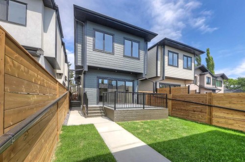 1009 18 Avenue Nw, Calgary, AB - Outdoor