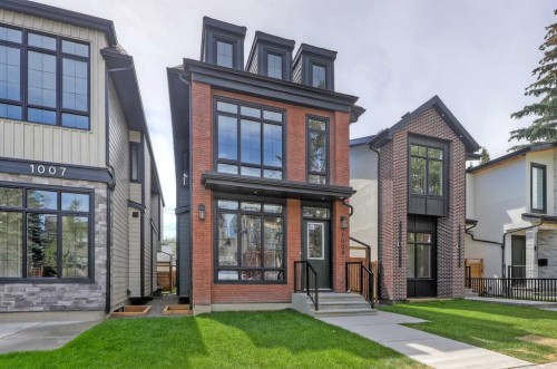 1009 18 Avenue Nw, Calgary, AB - Outdoor With Facade