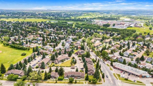 14-14736 Deerfield Drive Se, Calgary, AB - Outdoor With View